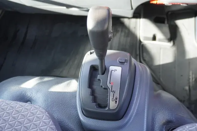 いすゞ エルフ TRG-NLR85AN(2WD)の写真34