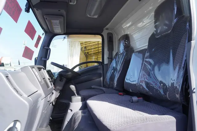 いすゞ エルフ TRG-NLR85AN(2WD)の写真43