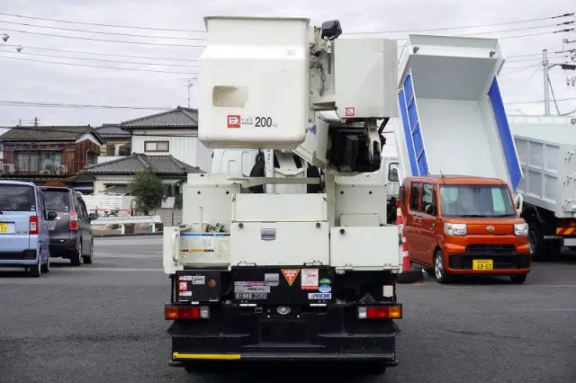 三菱 キャンター TPG-FEA50(2WD)の写真4