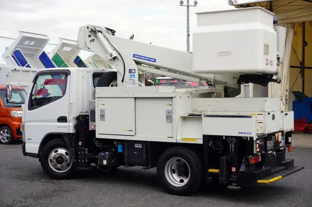 三菱 キャンター TPG-FEA50(2WD)の写真7