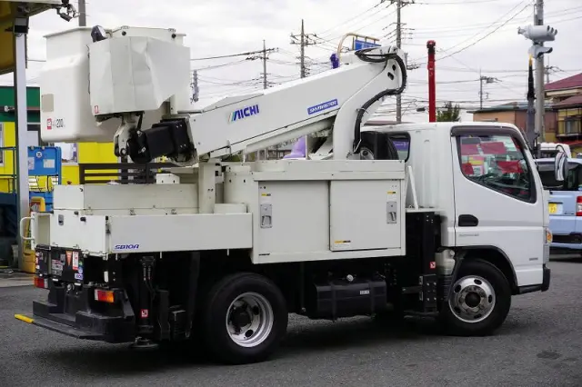 三菱 キャンター TPG-FEA50(2WD)の写真8