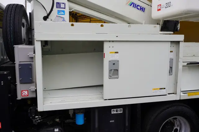 三菱 キャンター TPG-FEA50(2WD)の写真17