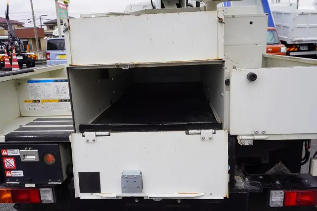 三菱 キャンター TPG-FEA50(2WD)の写真20