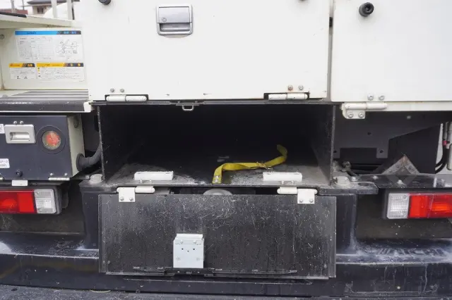 三菱 キャンター TPG-FEA50(2WD)の写真21