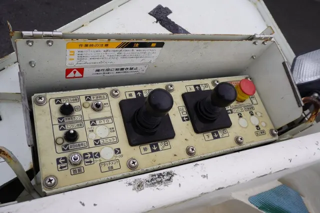 三菱 キャンター TPG-FEA50(2WD)の写真30