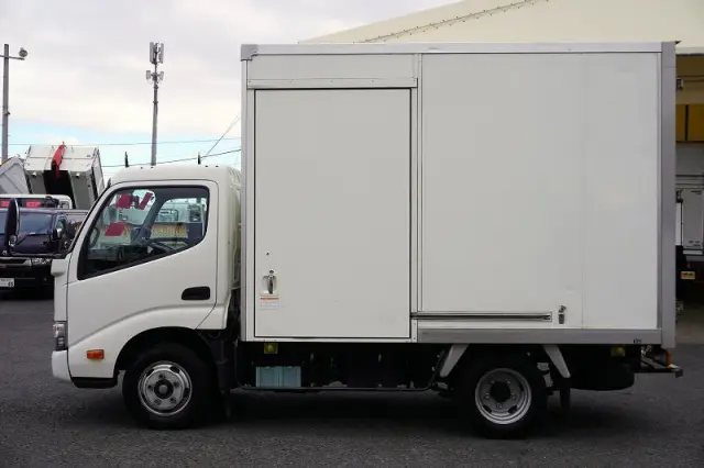 トヨタ ダイナ TPG-XZU605(2WD)の写真3