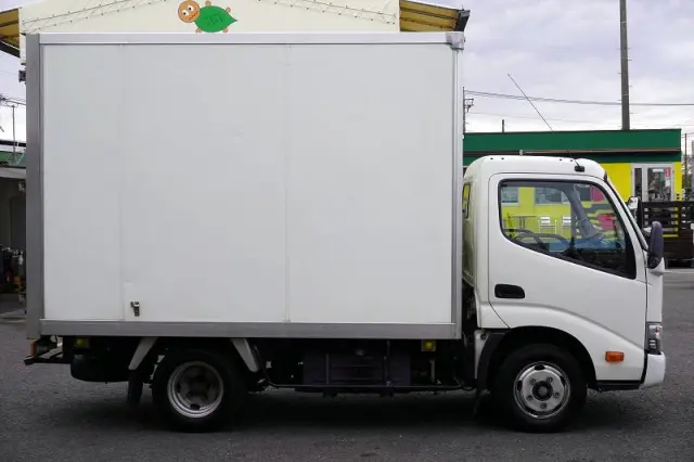 トヨタ ダイナ TPG-XZU605(2WD)の写真5