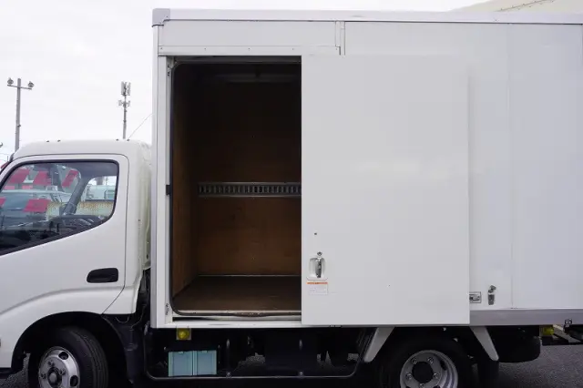 トヨタ ダイナ TPG-XZU605(2WD)の写真17