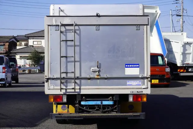 いすゞ エルフ TRG-NMR85AN(2WD)の写真4