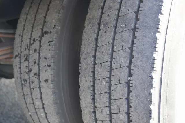 いすゞ エルフ TRG-NMR85AN(2WD)の写真10