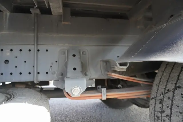 いすゞ エルフ TRG-NMR85AN(2WD)の写真11