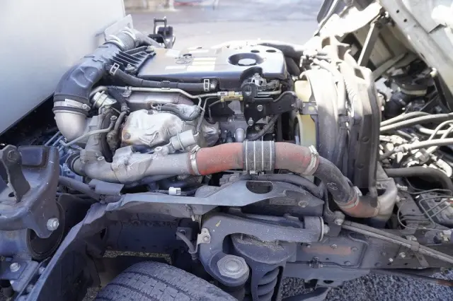 いすゞ エルフ TRG-NMR85AN(2WD)の写真15