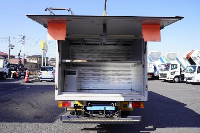 いすゞ エルフ TRG-NMR85AN(2WD)の写真24