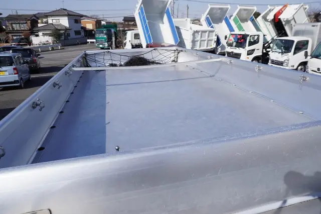 いすゞ エルフ TRG-NMR85AN(2WD)の写真29