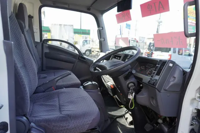 いすゞ エルフ TRG-NMR85AN(2WD)の写真39