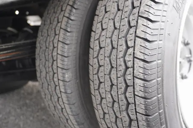 いすゞ エルフ TRG-NHR85AN(2WD)の写真11