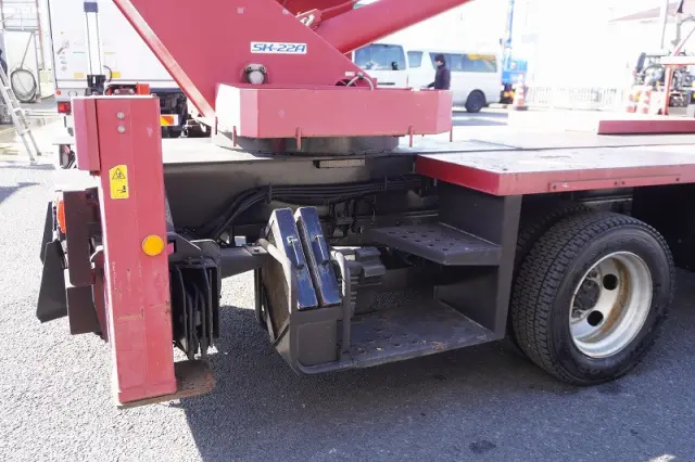 いすゞ エルフ SKG-NKR85YN(2WD)の写真20