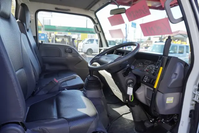 いすゞ エルフ SKG-NKR85YN(2WD)の写真39