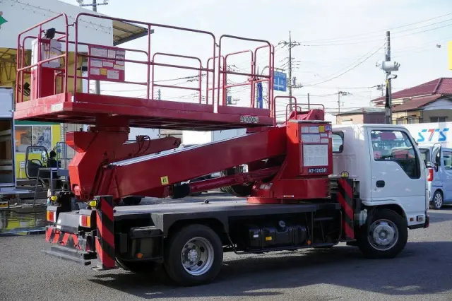 いすゞ エルフ PDG-NKR85YN(2WD)の写真8