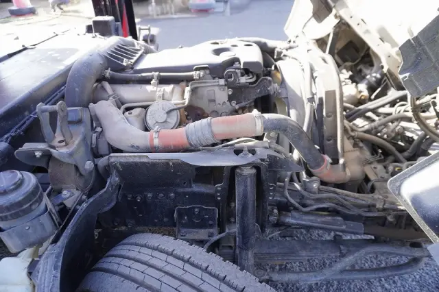 いすゞ エルフ PDG-NKR85YN(2WD)の写真15