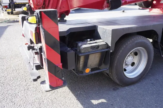 いすゞ エルフ PDG-NKR85YN(2WD)の写真19