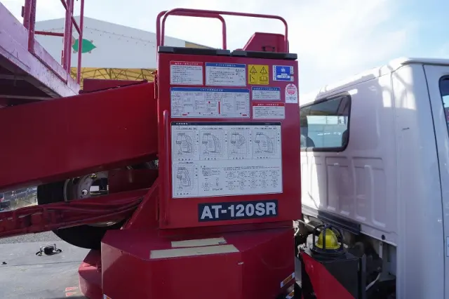 いすゞ エルフ PDG-NKR85YN(2WD)の写真22