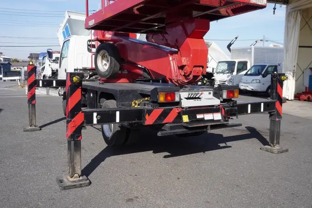 いすゞ エルフ PDG-NKR85YN(2WD)の写真25