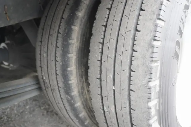 いすゞ エルフ 2RG-NLR88AN(2WD)の写真11