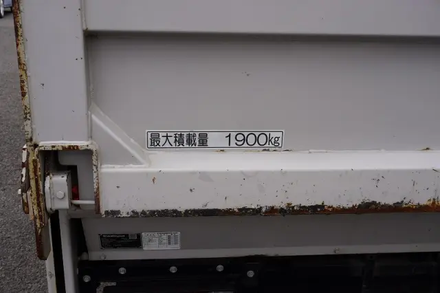 いすゞ エルフ 2RG-NLR88AN(2WD)の写真33