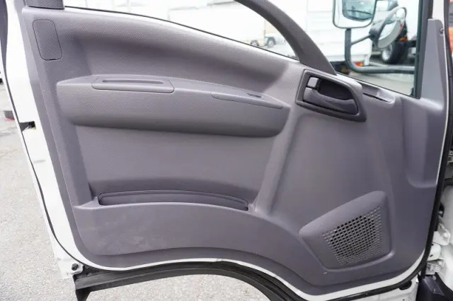 いすゞ エルフ 2RG-NLR88AN(2WD)の写真46