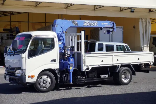 日野 デュトロ TPG-XZU650M(2WD)の写真1