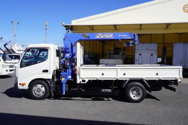 日野 デュトロ TPG-XZU650M(2WD)の写真3