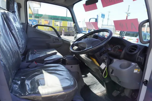 日野 デュトロ TPG-XZU650M(2WD)の写真39