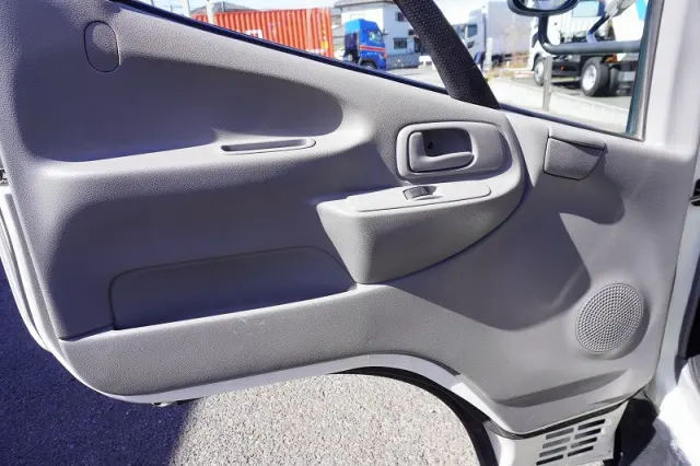 日野 デュトロ TPG-XZU650M(2WD)の写真42