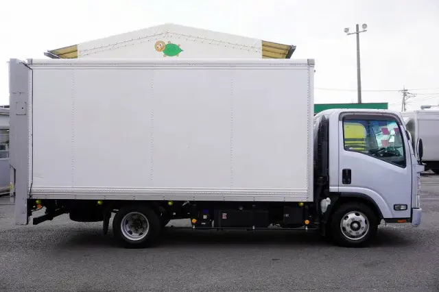 いすゞ エルフ 2RG-NPR88AN(2WD)の写真5