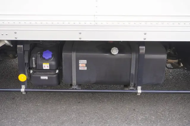 いすゞ エルフ 2RG-NPR88AN(2WD)の写真32