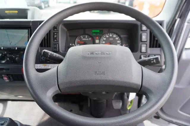 いすゞ エルフ 2RG-NPR88AN(2WD)の写真33