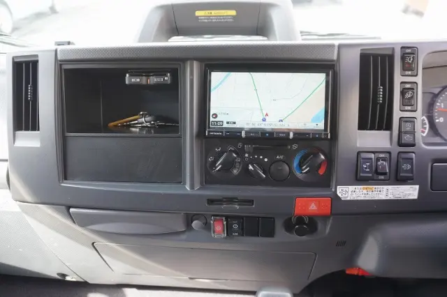 いすゞ エルフ 2RG-NPR88AN(2WD)の写真35