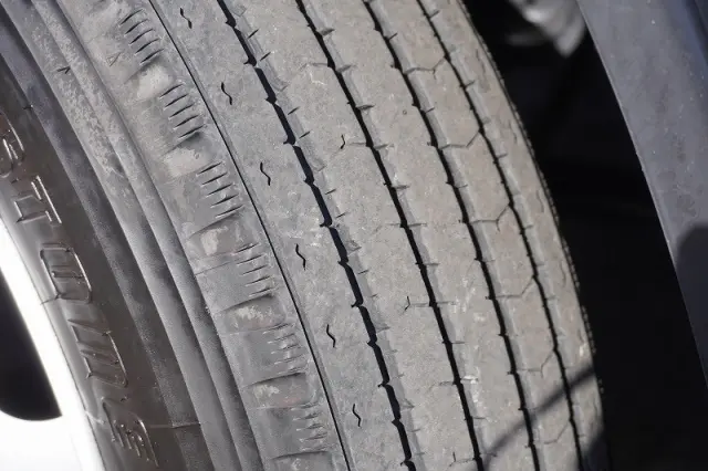 三菱 キャンター 2PG-FEB90(2WD)の写真9