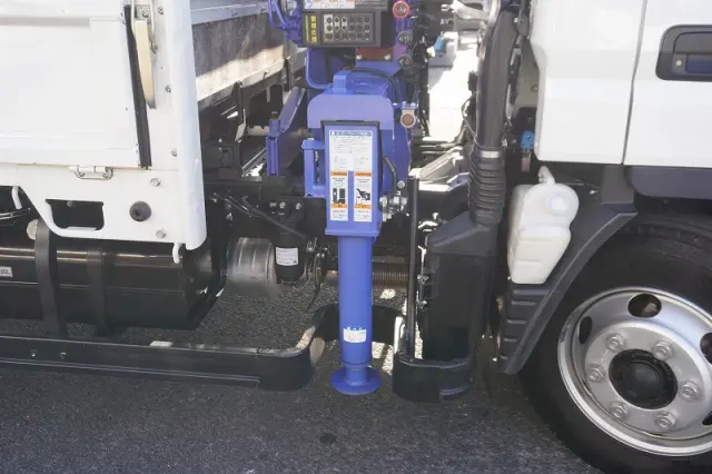 三菱 キャンター 2PG-FEB90(2WD)の写真22