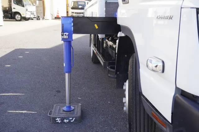 三菱 キャンター 2PG-FEB90(2WD)の写真24