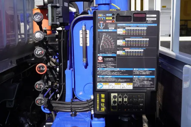 三菱 キャンター 2PG-FEB90(2WD)の写真29