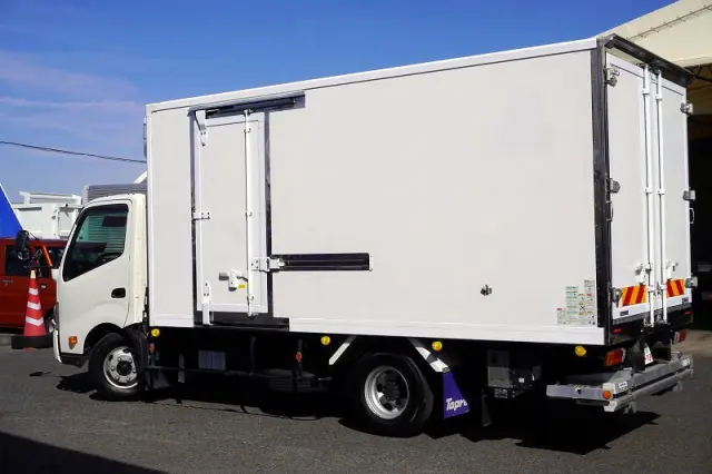 日野 デュトロ 2RG-XZU712M(2WD)の写真7