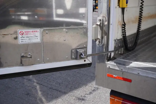 日野 デュトロ 2RG-XZU712M(2WD)の写真32