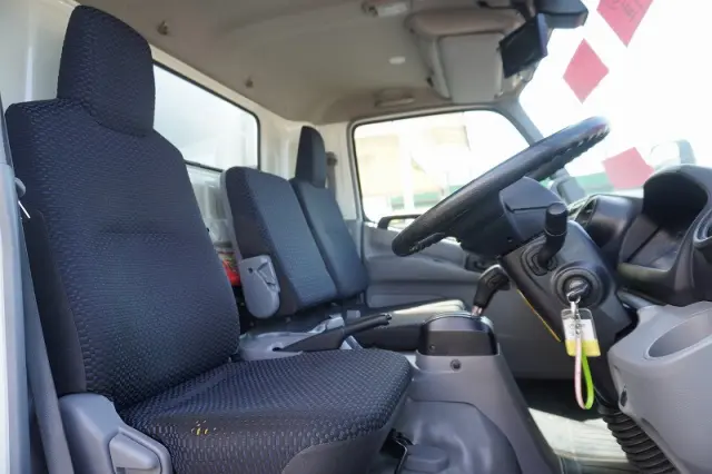 日野 デュトロ 2RG-XZU712M(2WD)の写真43