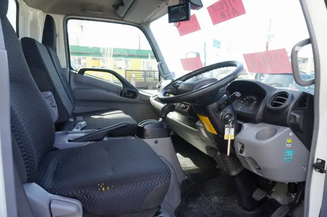 日野 デュトロ 2RG-XZU712M(2WD)の写真44