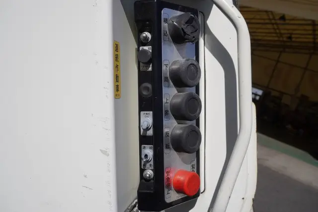 日野 レンジャー 2KG-FC2ABA(2WD)の写真20