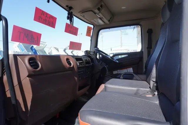 日野 レンジャー 2KG-FC2ABA(2WD)の写真38