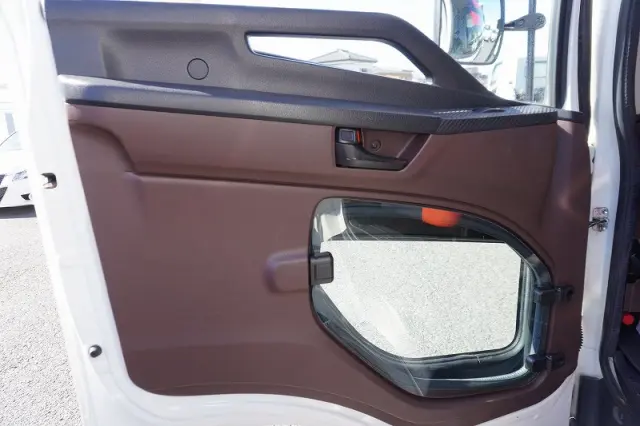日野 レンジャー 2KG-FC2ABA(2WD)の写真40