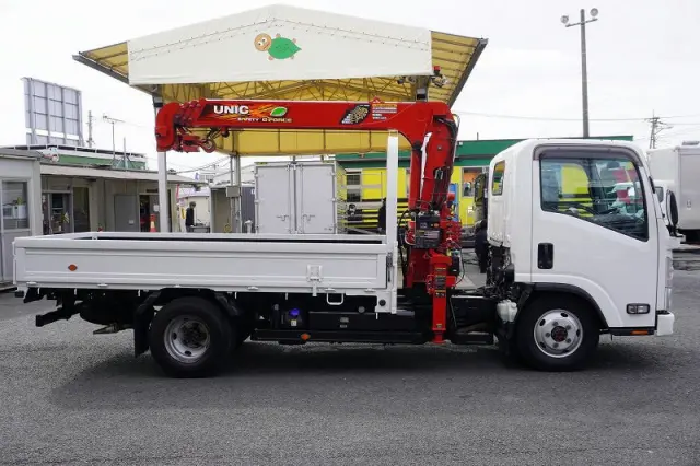 いすゞ エルフ 2RG-NMS88AR(4WD)の写真5